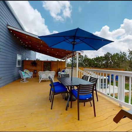 Blue Oasis In The Hill Country Hotel Kerrville Exterior photo
