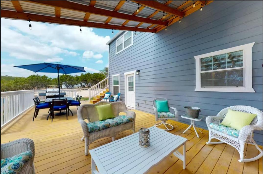 Blue Oasis In The Hill Country Hotel Kerrville Exterior photo